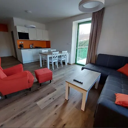 Phlora Apartment Lysice