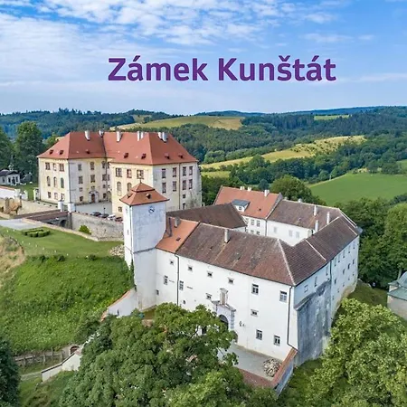 Phlora *