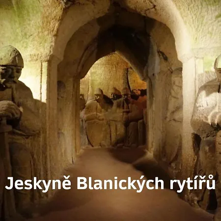 Phlora דירה Lysice